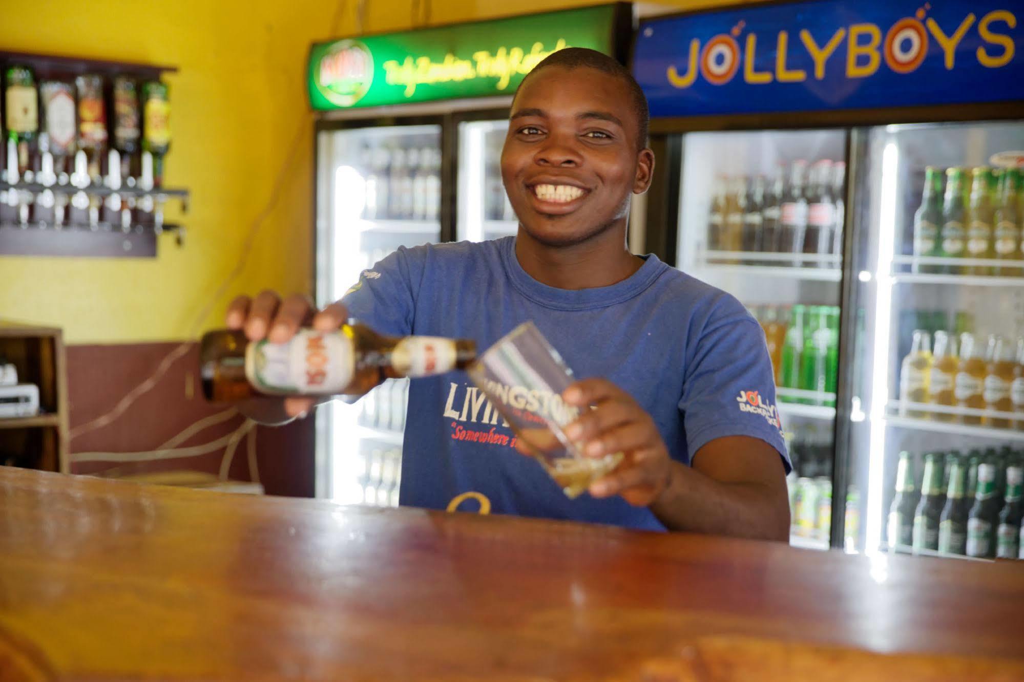 Jollyboys Backpackers Hostel Livingstone Buitenkant foto