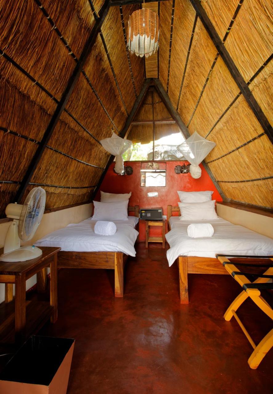 Jollyboys Backpackers Hostel Livingstone Buitenkant foto